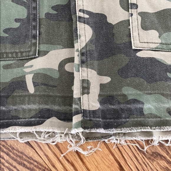 BNWOT sanctuary camo skirt - Picture 4 of 7